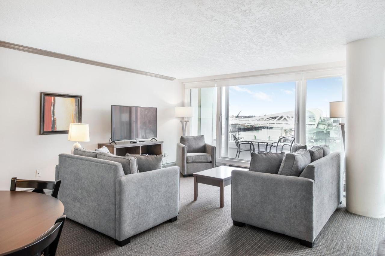 Victoria Regent Waterfront Hotel & Suites Exterior foto