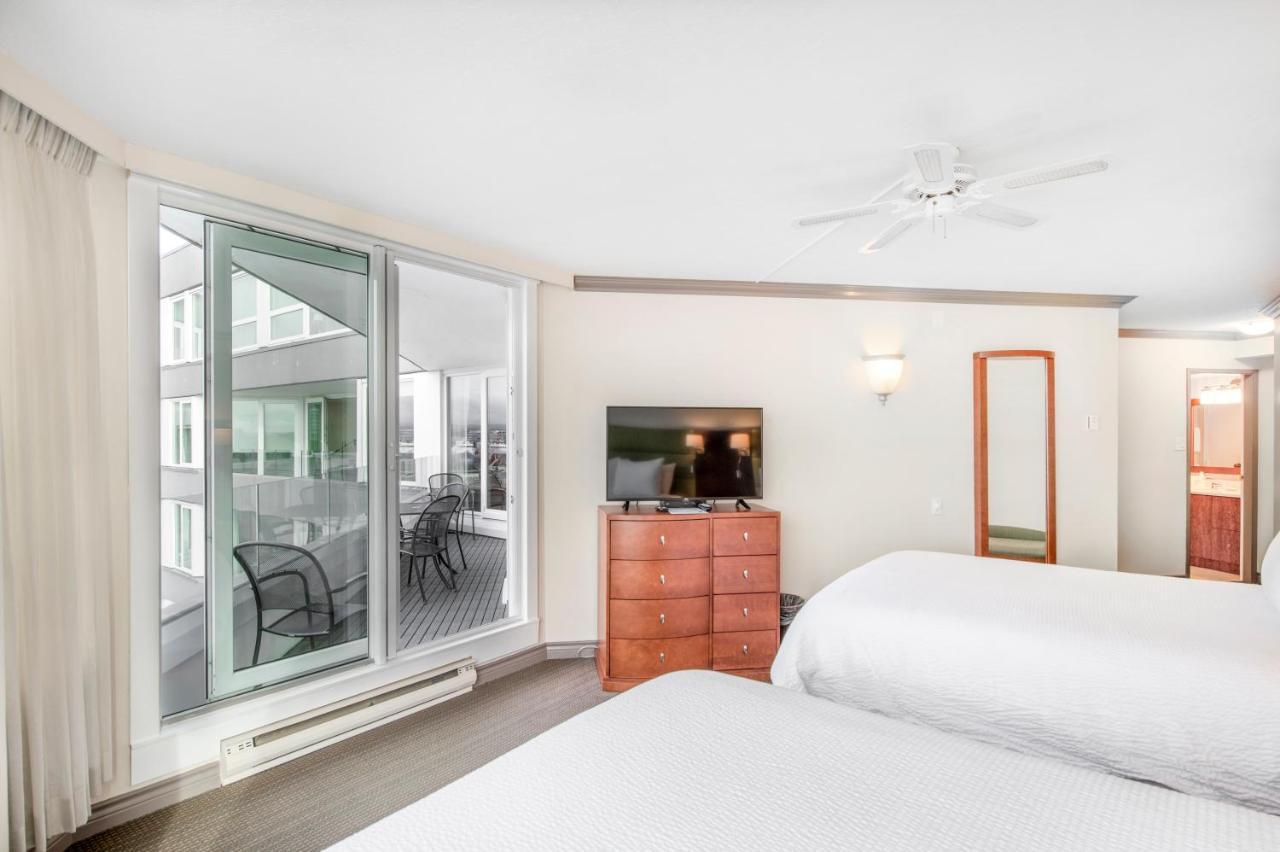 Victoria Regent Waterfront Hotel & Suites Exterior foto