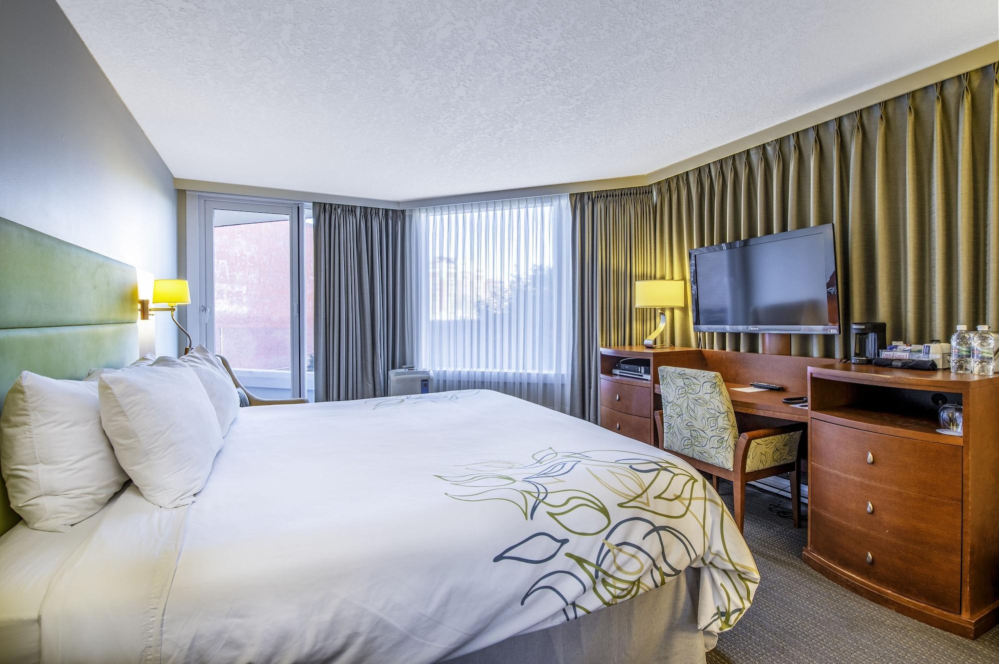 Victoria Regent Waterfront Hotel & Suites Exterior foto